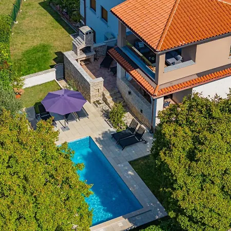 Villa Tina In Pinezici Marcana